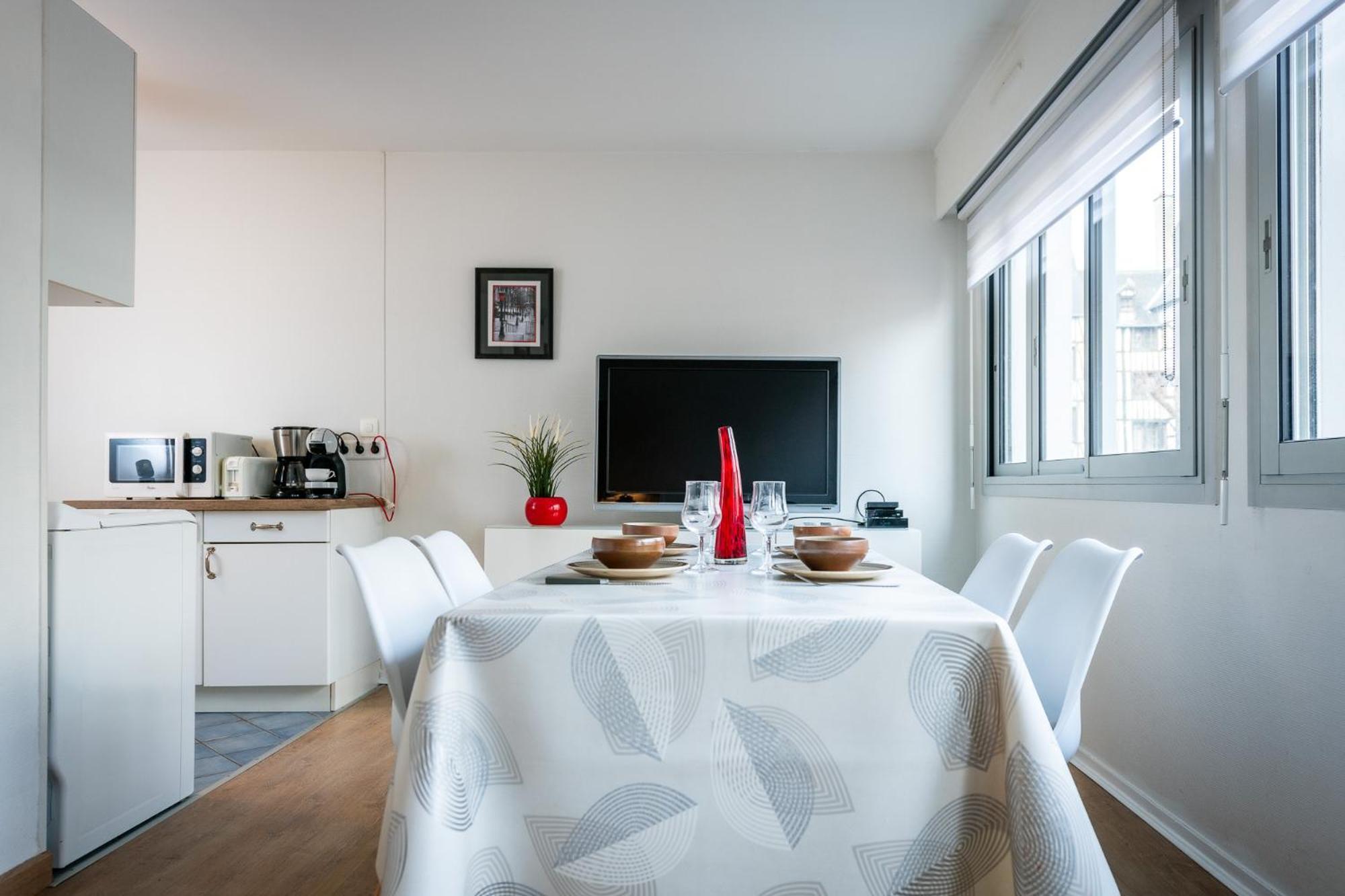 Aux Jardins De L'Hotel De Ville - Appartement Hypercentre Avec Parking Prive Руан Екстериор снимка